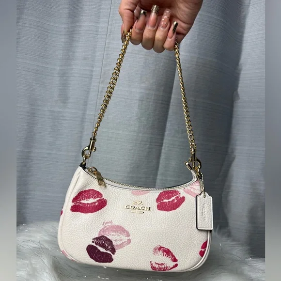NEW! COACH lips print Teri mini crossbody bag - Picture 4 of 10